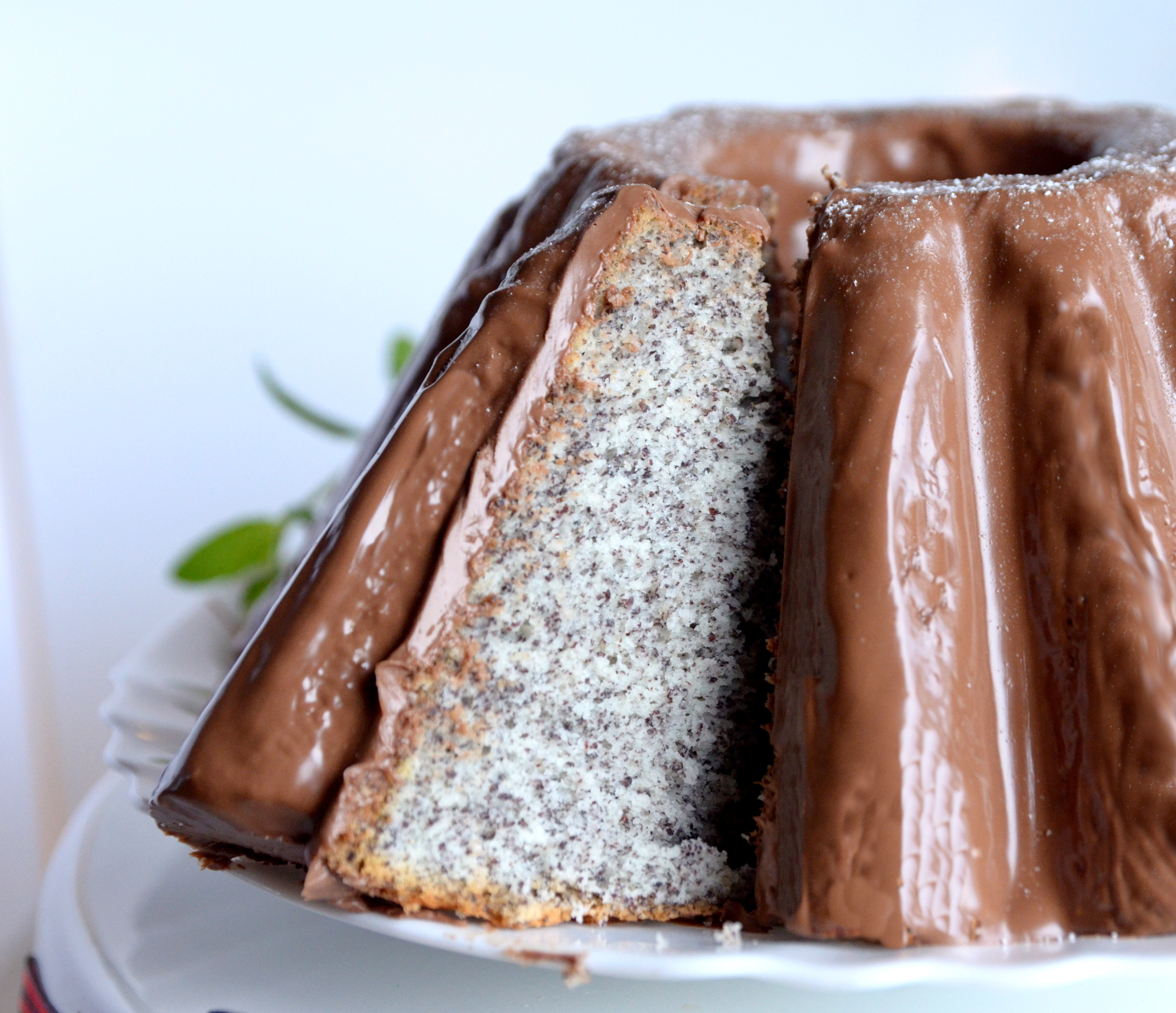 Łatwa babka makowa z czekoladową polewą