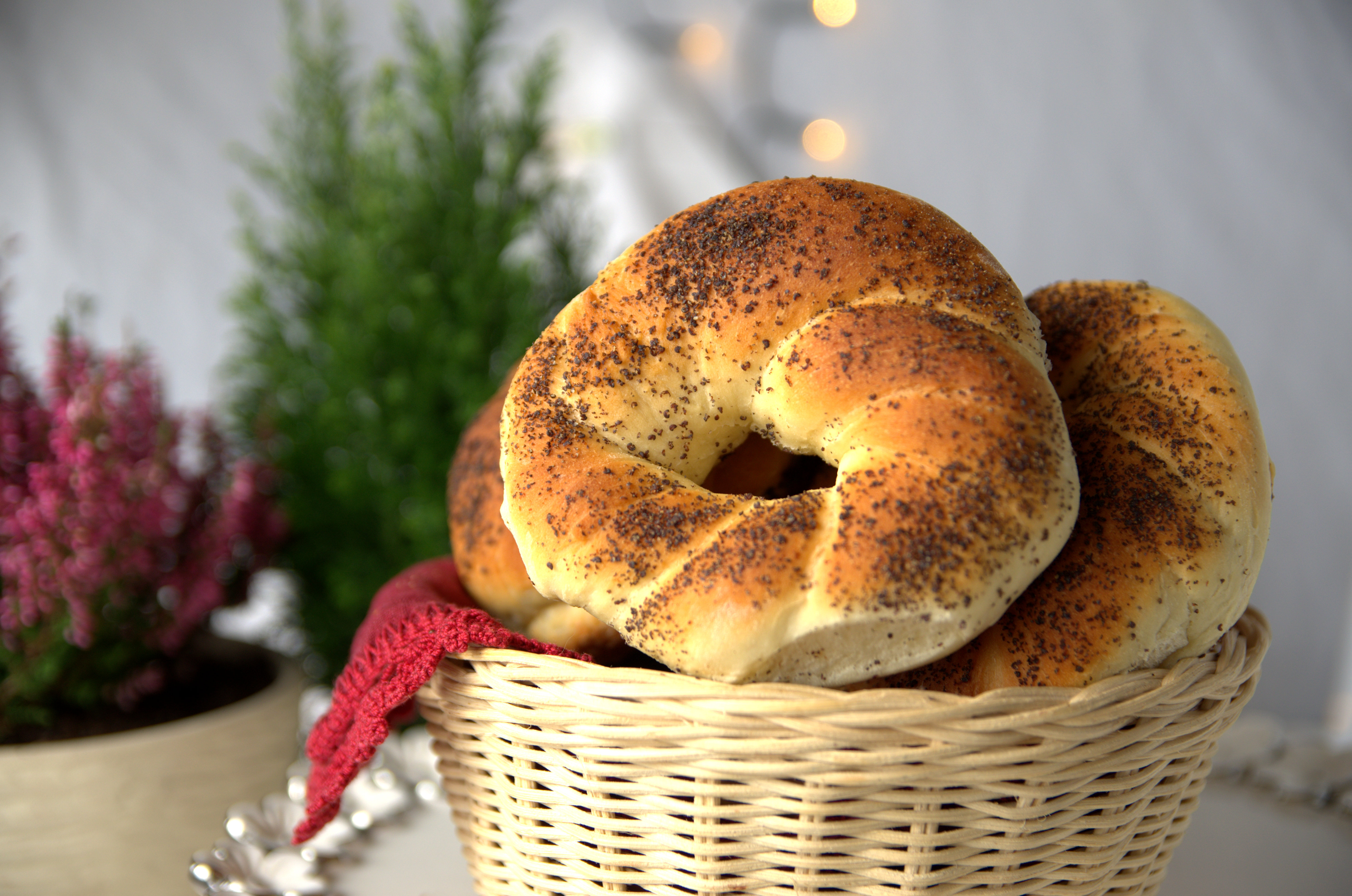 Puszyste bajgle z makiem