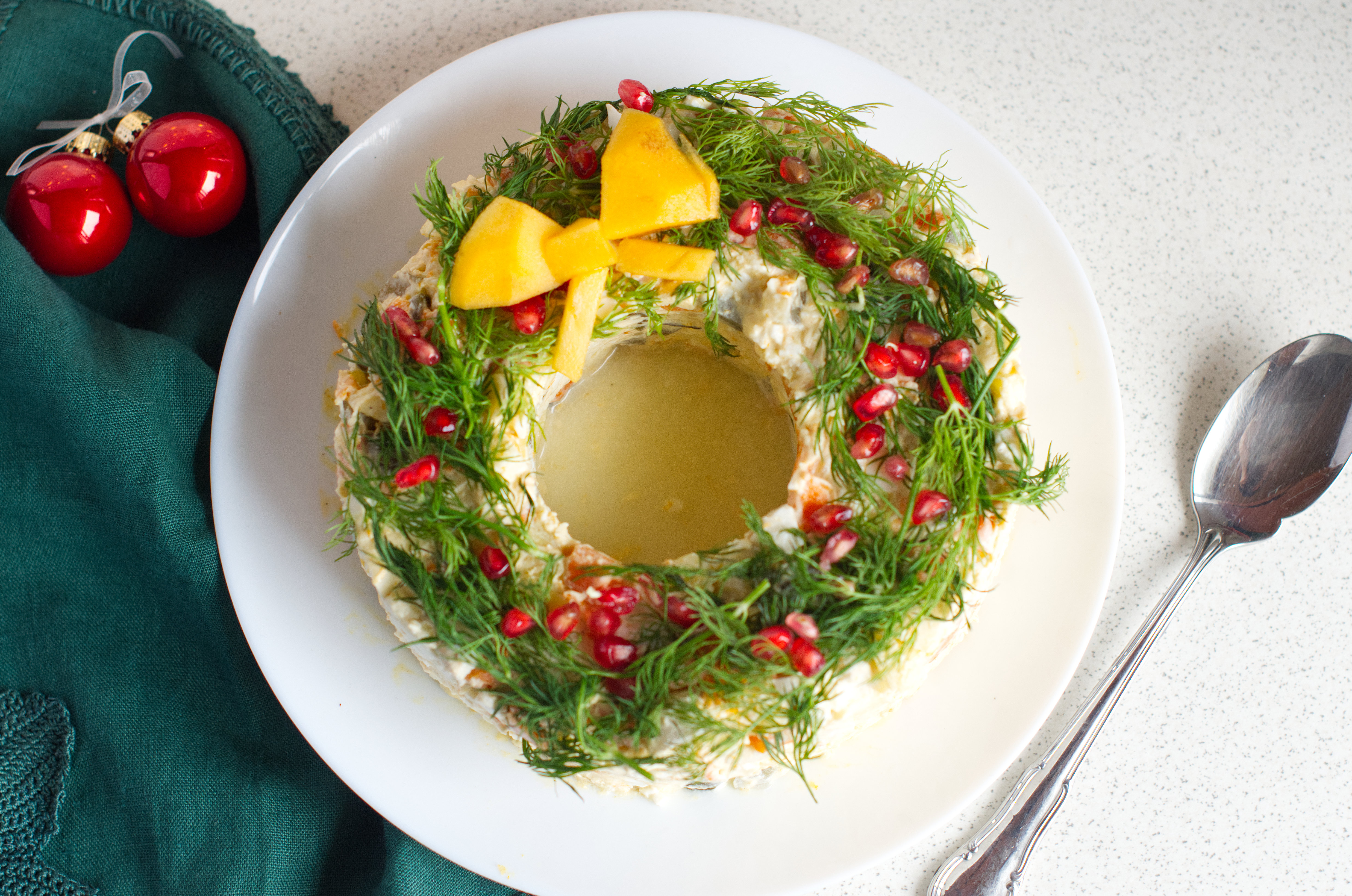 Świąteczna sałatka jarzynowa