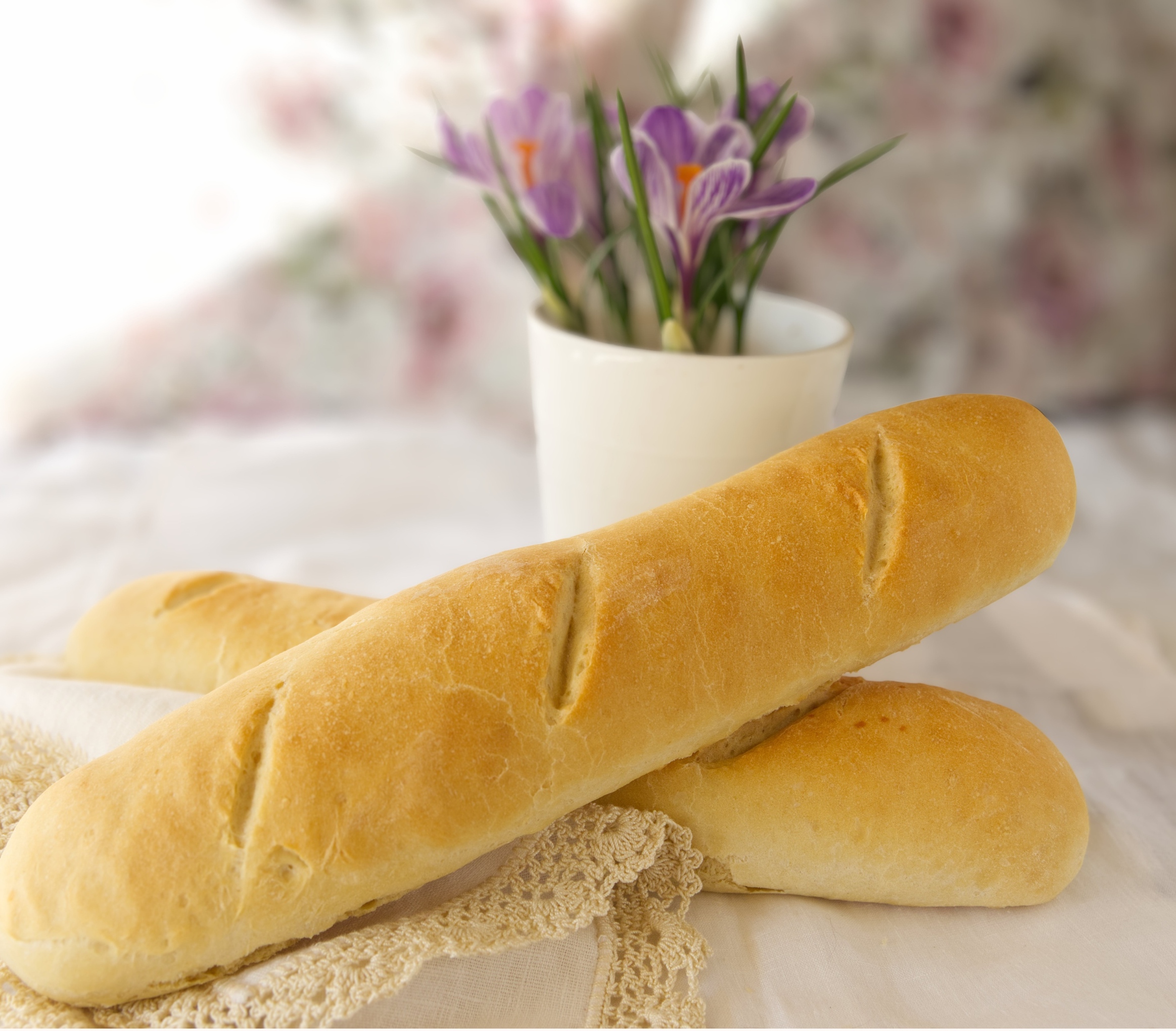 Angielka (bułka paryska)-przepis na domowe pieczywo